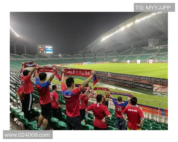 重庆篮球队灵活性引发热议球迷与专家观点碰撞激烈